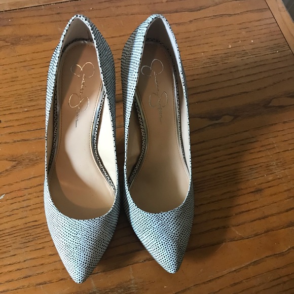 Jessica Simpson Pumps - Picture 4 of 6